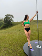 Cargar imagen en el visor de la galería, Set Pole Dance KAIA Wear Pistacho · Verde y Negro