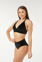 Cargar imagen en el visor de la galería, Polerina Wear Bikini Top - Terciopelo Negro