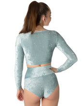 Cargar imagen en el visor de la galería, Shorts de cintura alta Betty Velvet Dragonfly