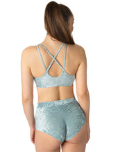 Cargar imagen en el visor de la galería, Top Nicole Velvet Dragonfly
