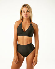 Cargar imagen en el visor de la galería, Polerina Wear Bikini Short - Negro