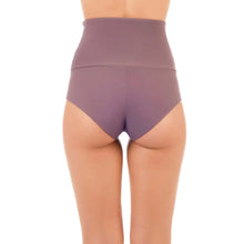 Cargar imagen en el visor de la galería, Shorts de cintura alta Betty Dragonfly