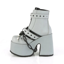 Carregar imagem no visualizador da galeria, Botines Demonia CAMEL-205 Grey Reflective Piel vegana