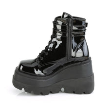 Load image into Gallery viewer, Botines Demonia SHAKER-52 Negro Charol