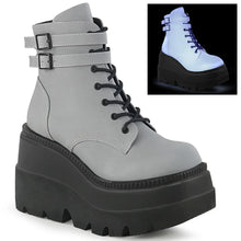 Carregar imagem no visualizador da galeria, Botines Demonia SHAKER-52 Grey Reflective