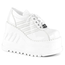 Cargar imagen en el visor de la galería, Zapatos con plataforma Demonia STOMP-08 Blanco Pat-Piel vegana