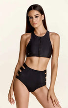 Cargar imagen en el visor de la galería, Short de Tiro Alto Black Stripes – Paradise Chick
