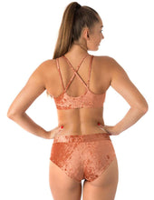Cargar imagen en el visor de la galería, Pole Dance Short Hot Pants Velvet Dragonfly

