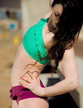 Cargar imagen en el visor de la galería, Hot pants frilled | Shorts | Color: mint | Pole Shorts | Dragonfly Pole Dance Clothing and Bikram Hot Yoga Wear
