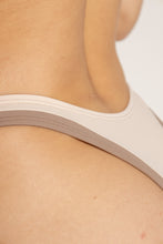 Load image into Gallery viewer, Set Pole Dance KAIA Wear Avellana · Beige Bicolor
