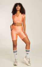 Cargar imagen en el visor de la galería, Miami V Short Paradise Chick
