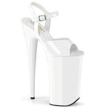 Cargar imagen en el visor de la galería, Tacones Pleaser BEYOND-009 Blanco Charol
