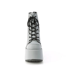 Load image into Gallery viewer, Botines Demonia CAMEL-203 Grey Reflective Piel vegana

