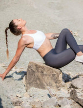 Carregar imagem no visualizador da galeria, Leggings Lisa — Dragonfly
