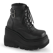 Carregar imagem no visualizador da galeria, Botines Demonia SHAKER-52 Negro Piel vegana
