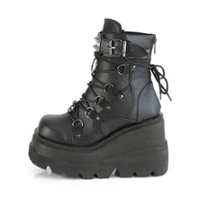 Load image into Gallery viewer, Botines Demonia SHAKER-60 Negro Piel vegana
