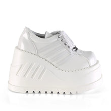 Cargar imagen en el visor de la galería, Zapatos con plataforma Demonia STOMP-08 Blanco Pat-Piel vegana

