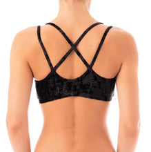 Cargar imagen en el visor de la galería, Top Nicole Velvet Dragonfly Terciopelo 24/48 HRS
