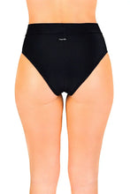 Load image into Gallery viewer, Molly Dragonfly mesh shorts 24/48 HRS
