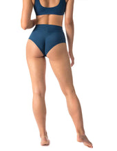 Cargar imagen en el visor de la galería, Pole Dance Short Lola Dragonfly 24/48HRS
